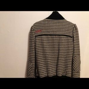 Black and white billabong jacket